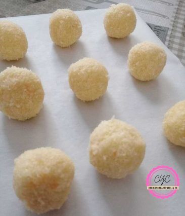 Bolitas de coco preparadas
