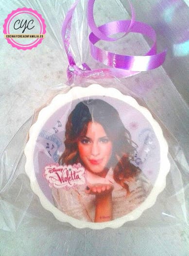Decorar galletas con oblea de Violeta