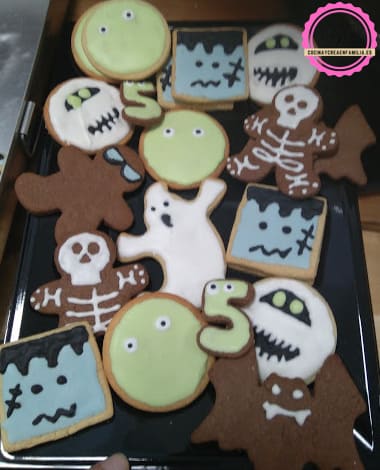 Decorar galletas de Hotel Transilvania